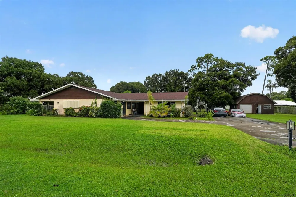 7105 SANTA ROSA PARKWAY Fort Pierce, FL 34951