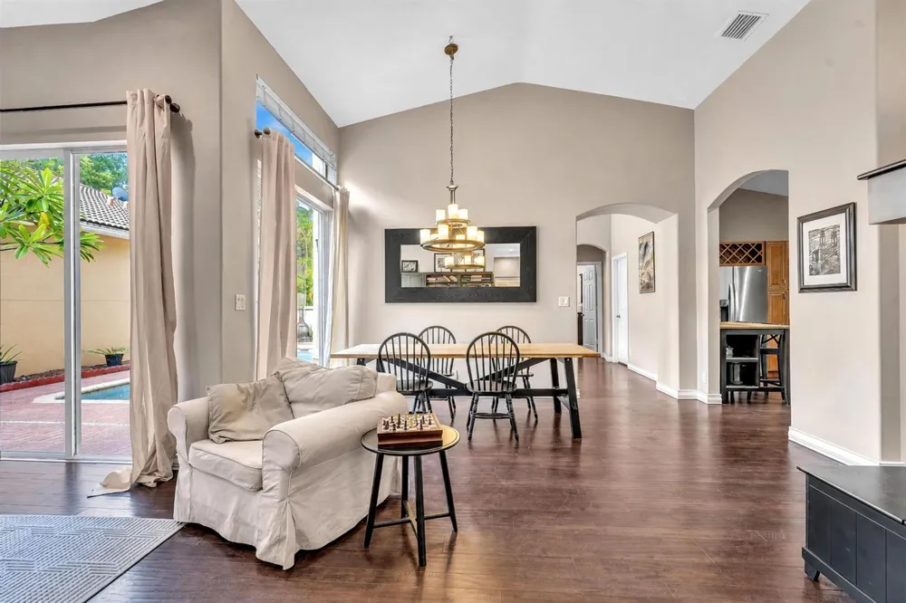 5828 NW 121st Avenue Coral Springs, FL 33076