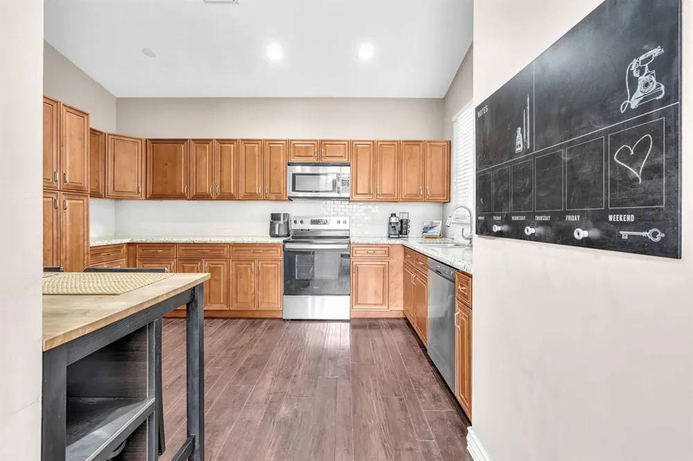 5828 NW 121st Avenue Coral Springs, FL 33076