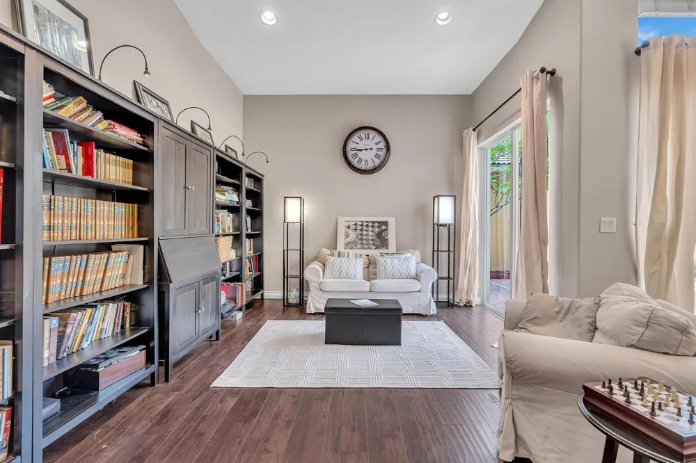5828 NW 121st Avenue Coral Springs, FL 33076