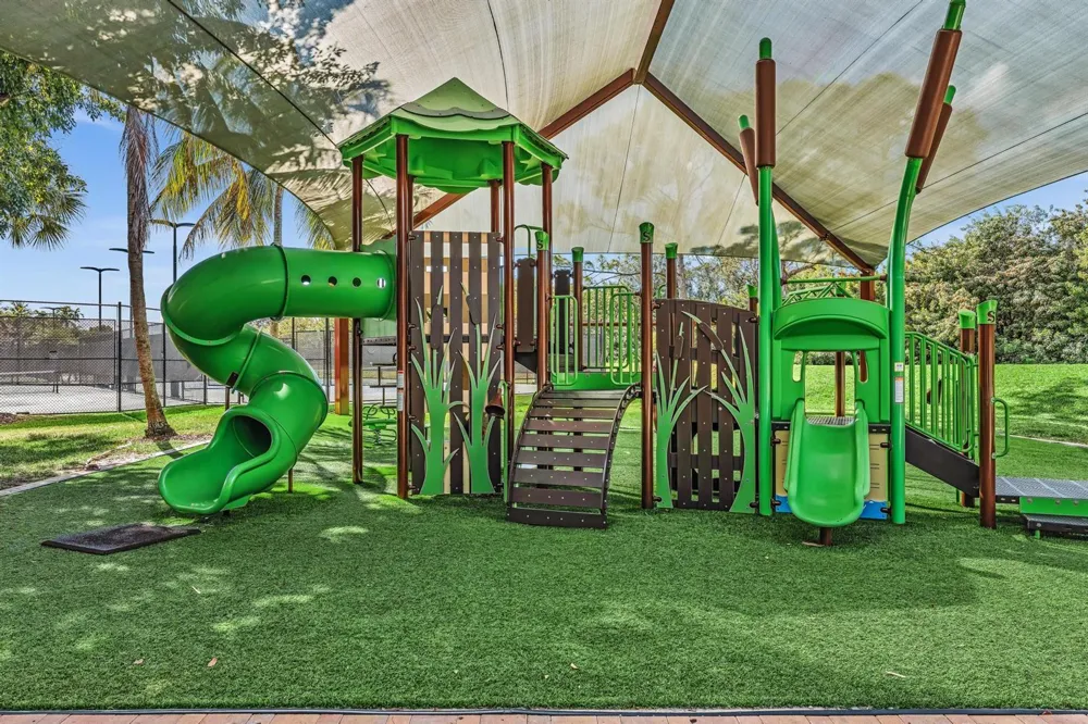 5828 NW 121st Avenue Coral Springs, FL 33076
