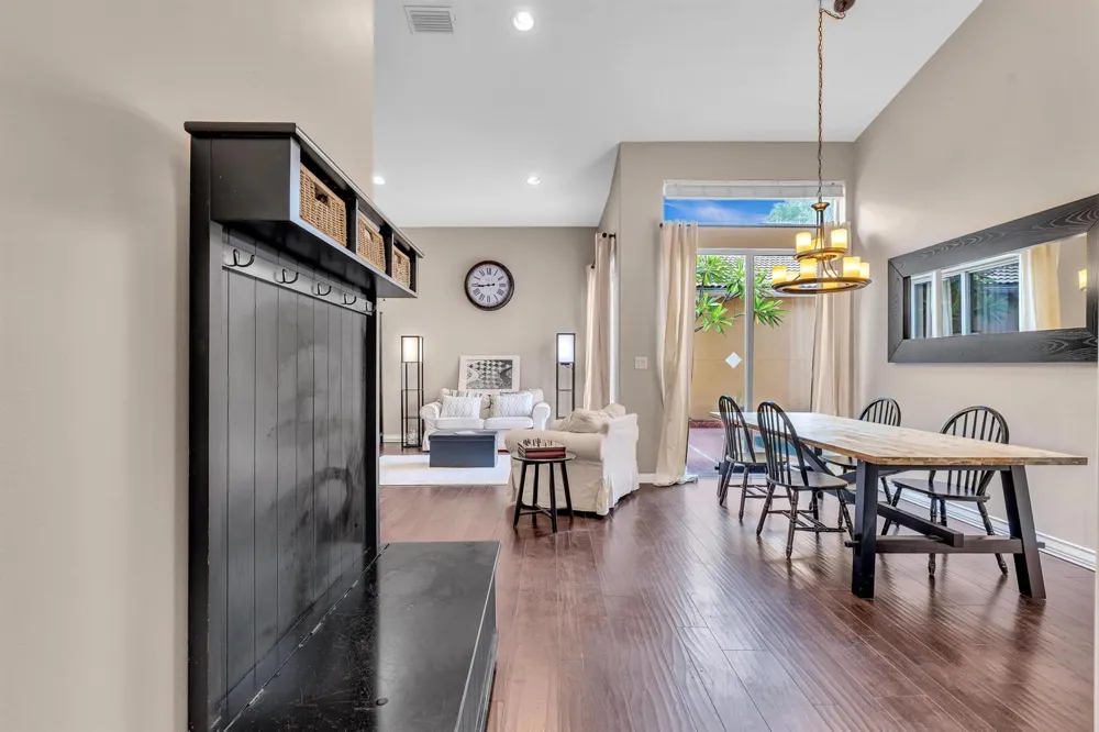 5828 NW 121st Avenue Coral Springs, FL 33076