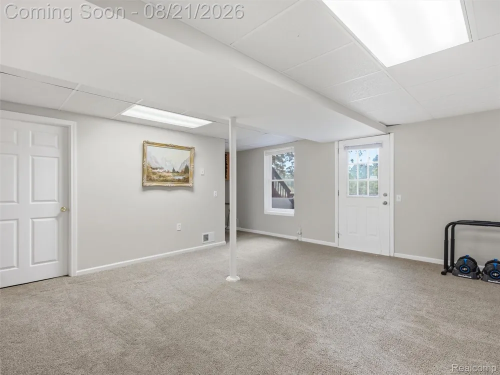 4167 Grassmere Court Waterford Charter Township, MI 48329