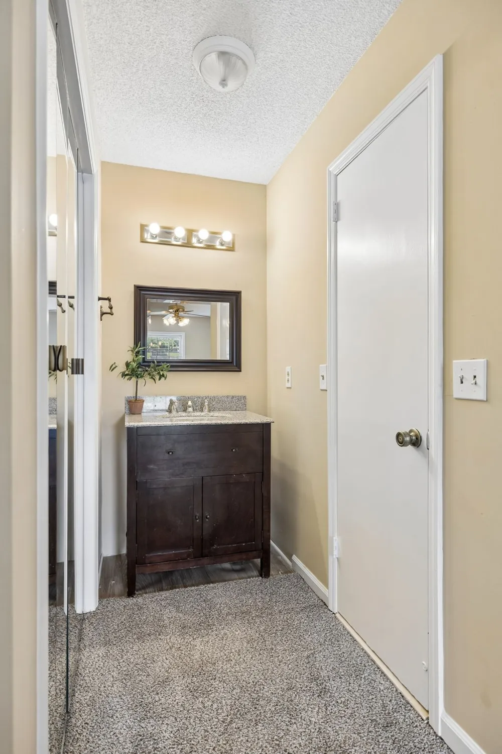 4905 Pebble Creek Dr Antioch, TN 37013