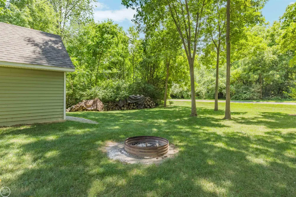 64110 Campground Road Washington Township, MI 48095