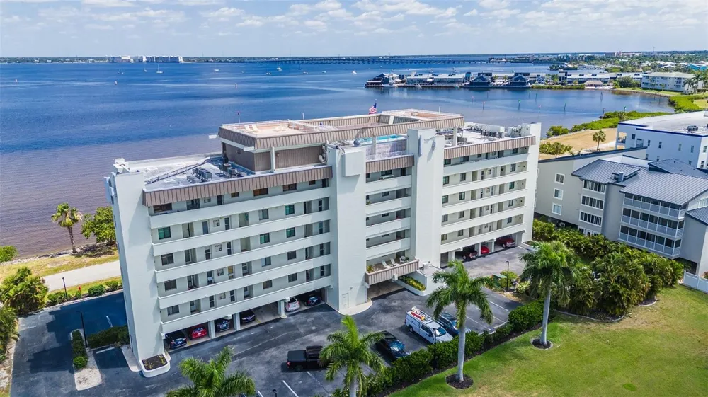 1500 PARK BEACH CIRCLE #3B Punta Gorda, FL 33950