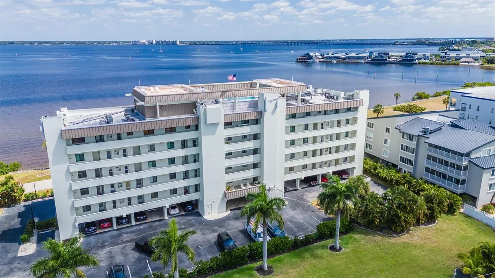 1500 PARK BEACH CIRCLE #3B Punta Gorda, FL 33950