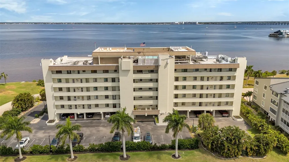 1500 PARK BEACH CIRCLE #3B Punta Gorda, FL 33950