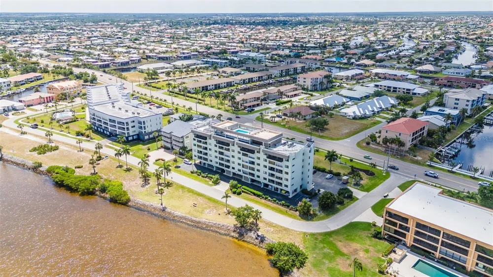 1500 PARK BEACH CIRCLE #3B Punta Gorda, FL 33950