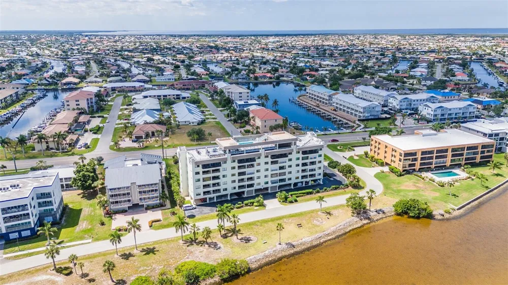 1500 PARK BEACH CIRCLE #3B Punta Gorda, FL 33950