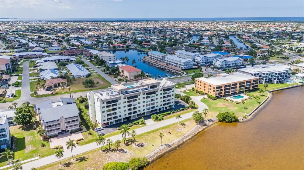 1500 PARK BEACH CIRCLE #3B Punta Gorda, FL 33950