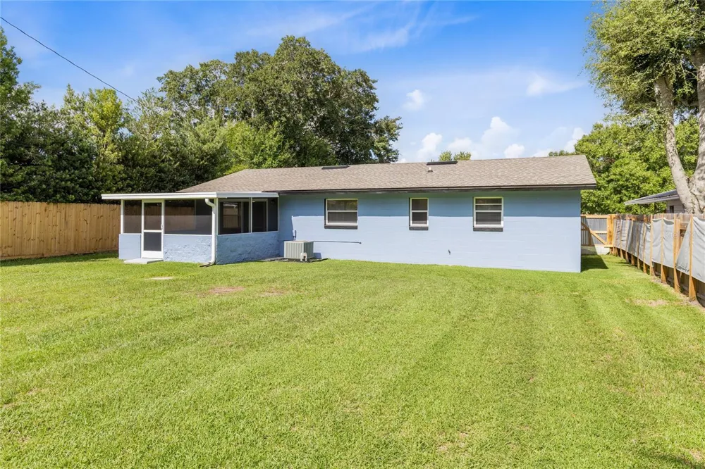 235 TENNESSEE AVENUE St Cloud, FL 34769