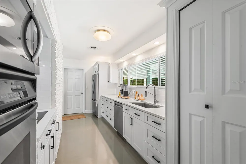 2624 EASTON TERRACE Lakeland, FL 33803