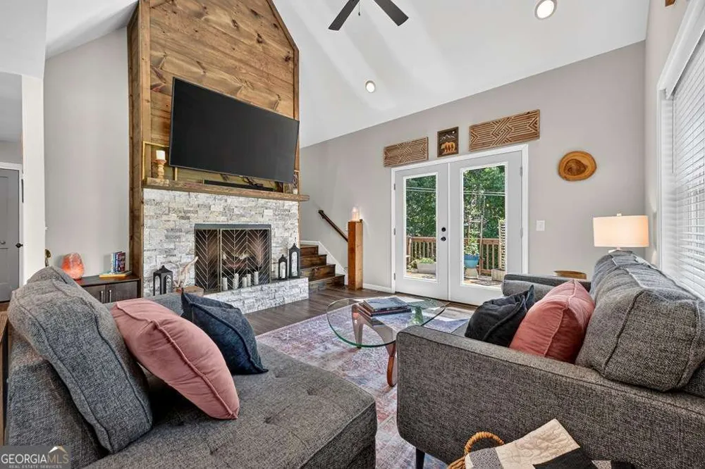 239 Lucille AVE Ellijay, GA 30540