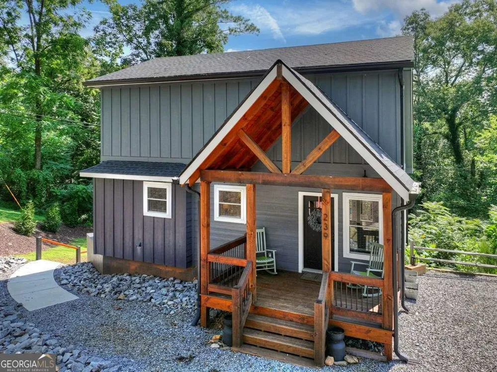 239 Lucille AVE Ellijay, GA 30540