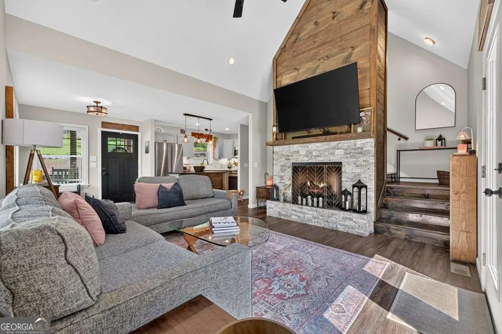 239 Lucille AVE Ellijay, GA 30540