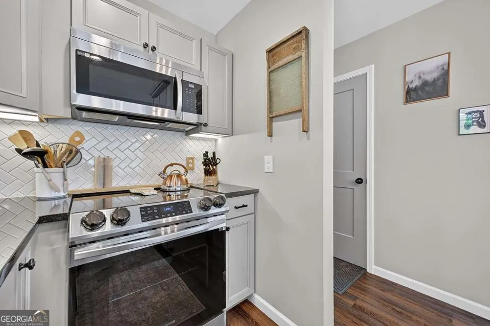 239 Lucille AVE Ellijay, GA 30540