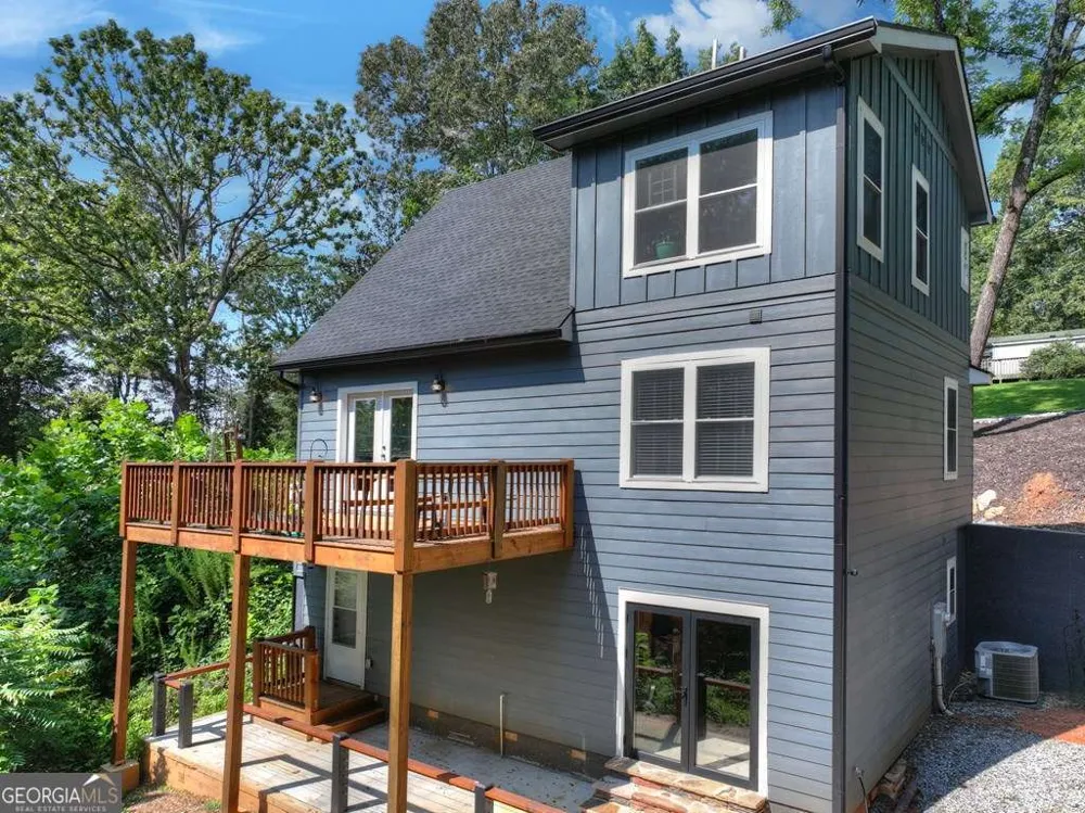 239 Lucille AVE Ellijay, GA 30540