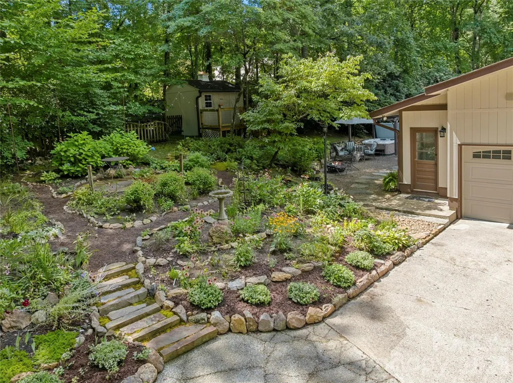 10 Brook Forest Drive Arden, NC 28704