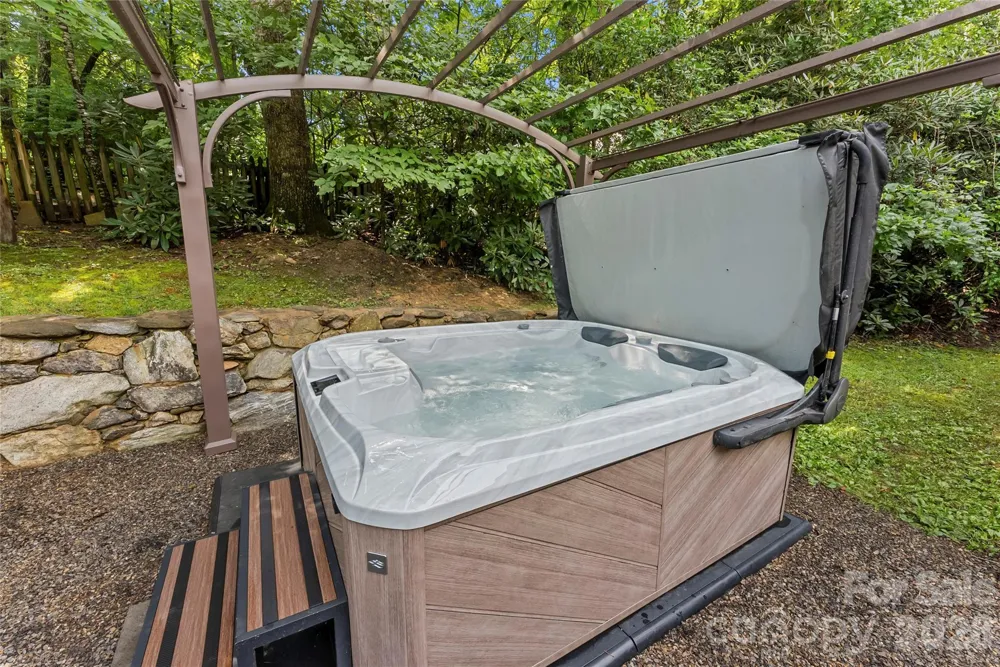 10 Brook Forest Drive Arden, NC 28704