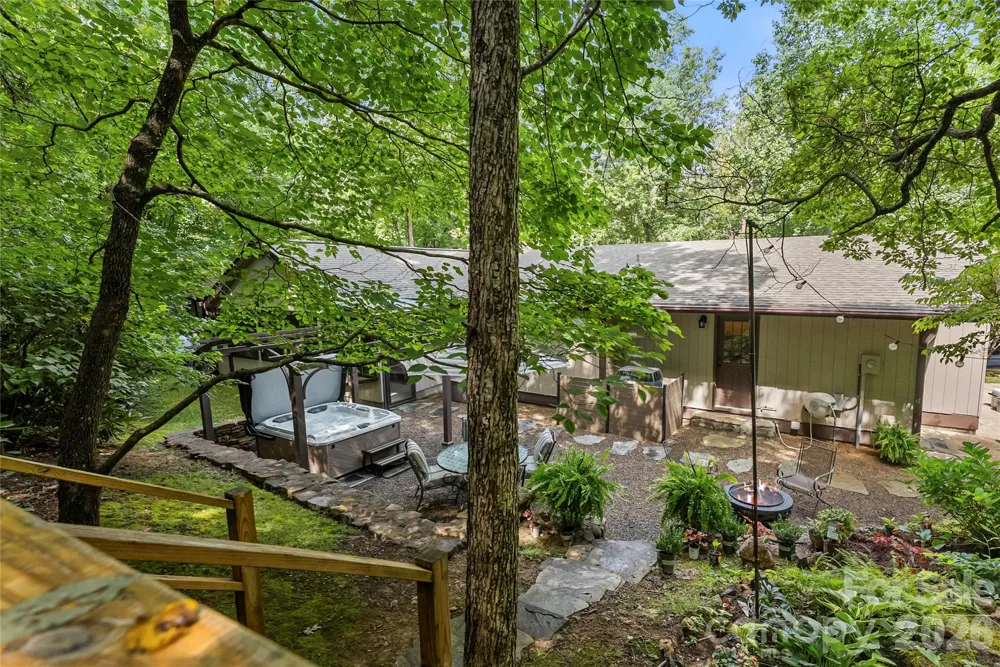 10 Brook Forest Drive Arden, NC 28704