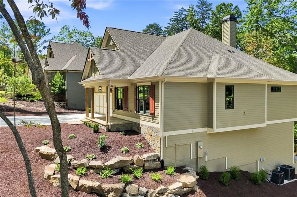 121 Bear Drive Waleska, GA 30183