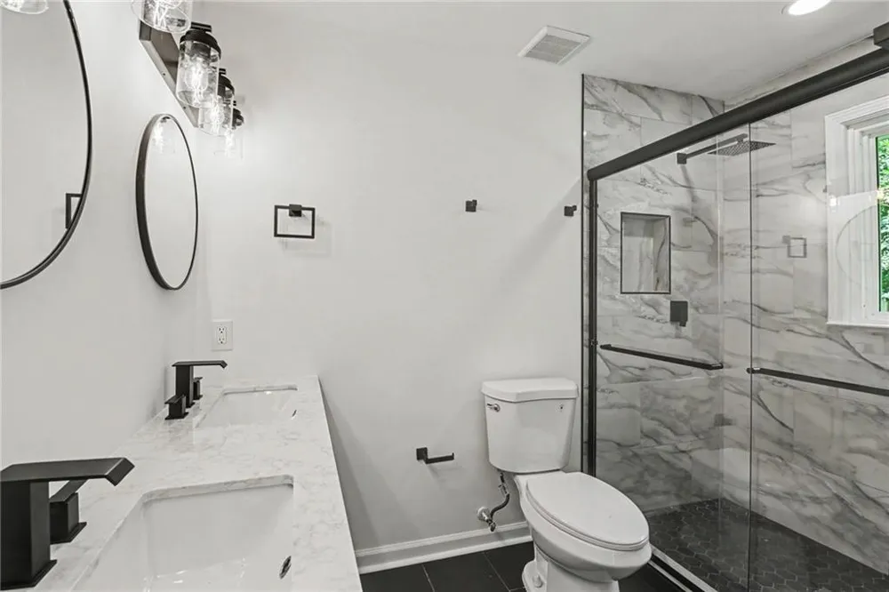 3166 Lindmoor Drive Decatur, GA 30033
