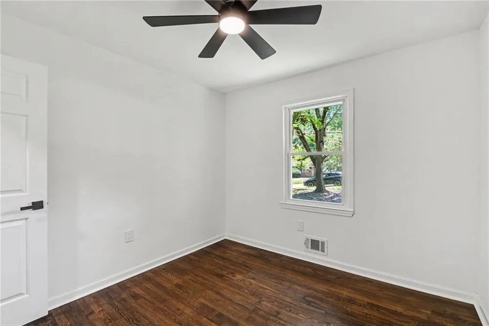 3166 Lindmoor Drive Decatur, GA 30033