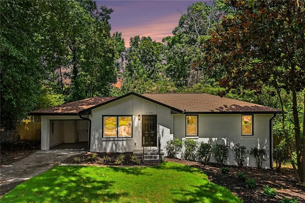 3166 Lindmoor Drive Decatur, GA 30033