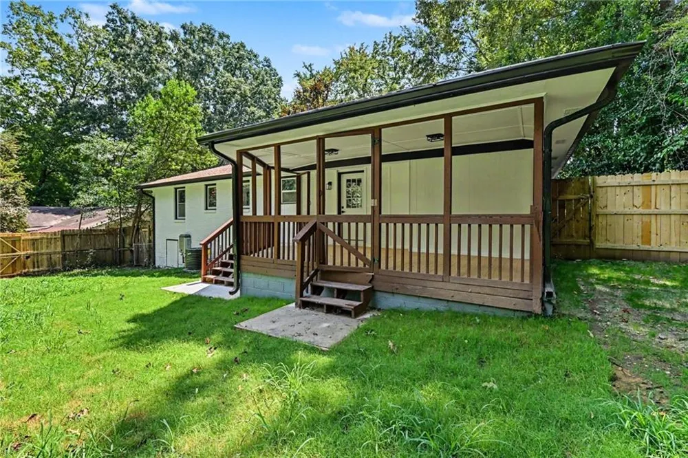 3166 Lindmoor Drive Decatur, GA 30033