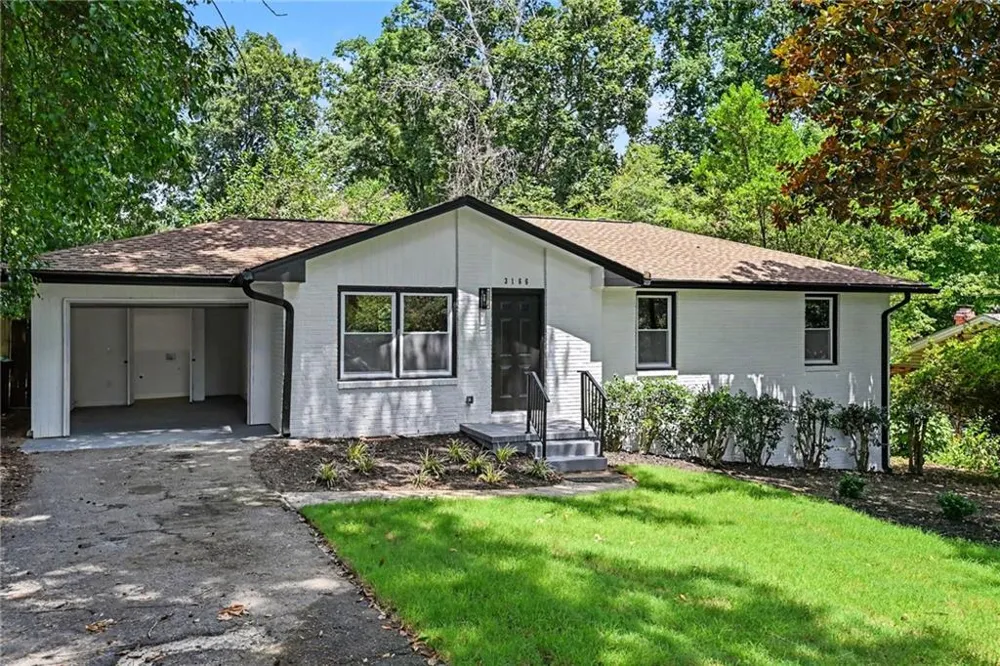 3166 Lindmoor Drive Decatur, GA 30033