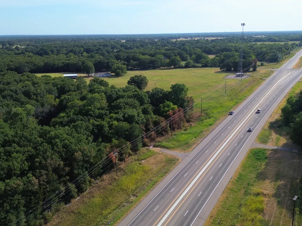 6869 Hwy 24 Klondike, TX 75448