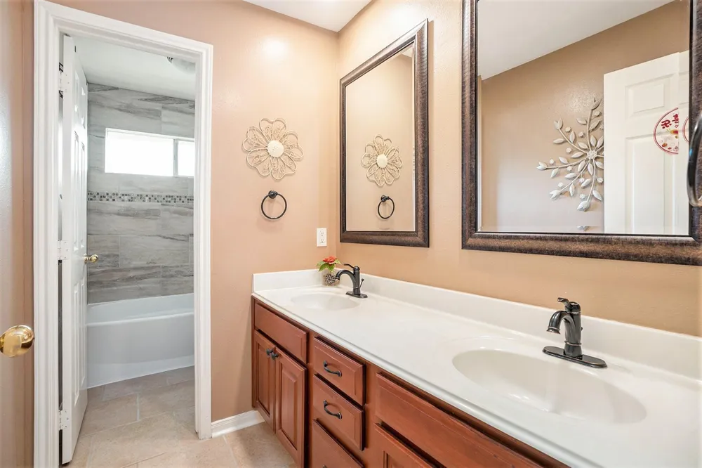 1311 Shady Grove Court Seabrook, TX 77586