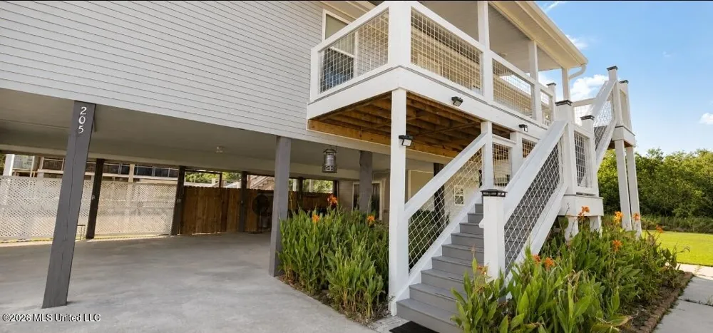 205 Pine Ridge Drive Waveland, MS 39576