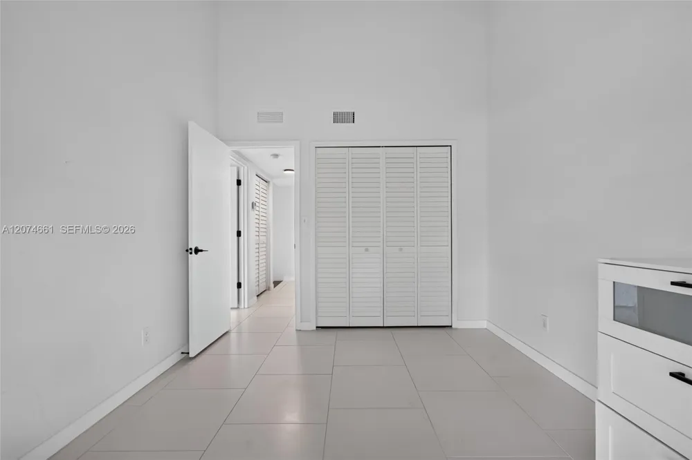 15811 SW 91st Ct #B Palmetto Bay, FL 33157