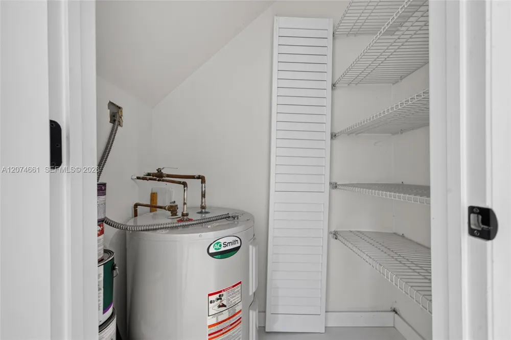 15811 SW 91st Ct #B Palmetto Bay, FL 33157