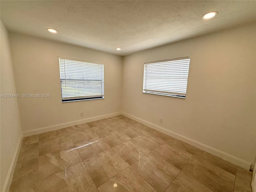 3700 NW 116th Ter #3700 Coral Springs, FL 33065