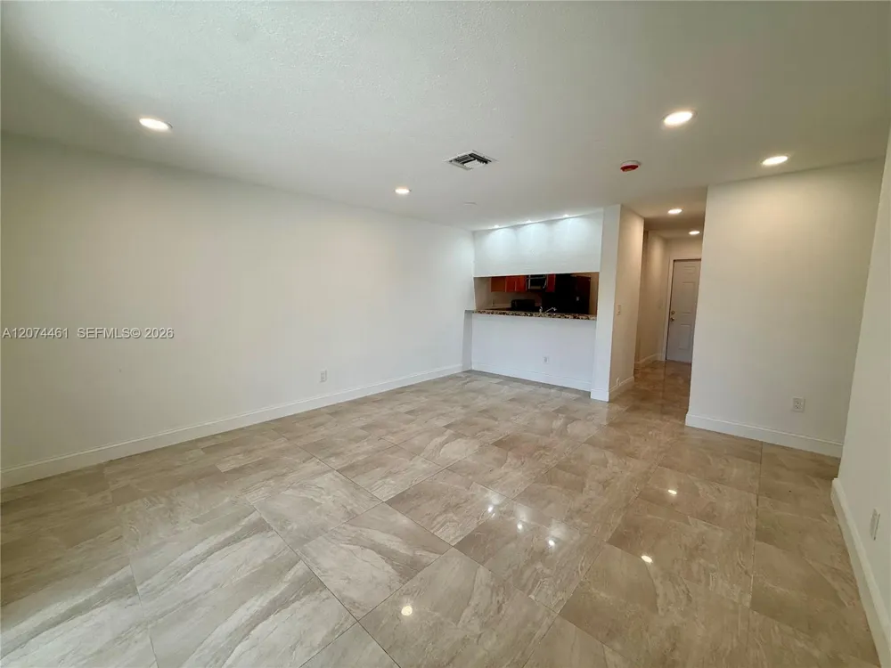 3700 NW 116th Ter #3700 Coral Springs, FL 33065