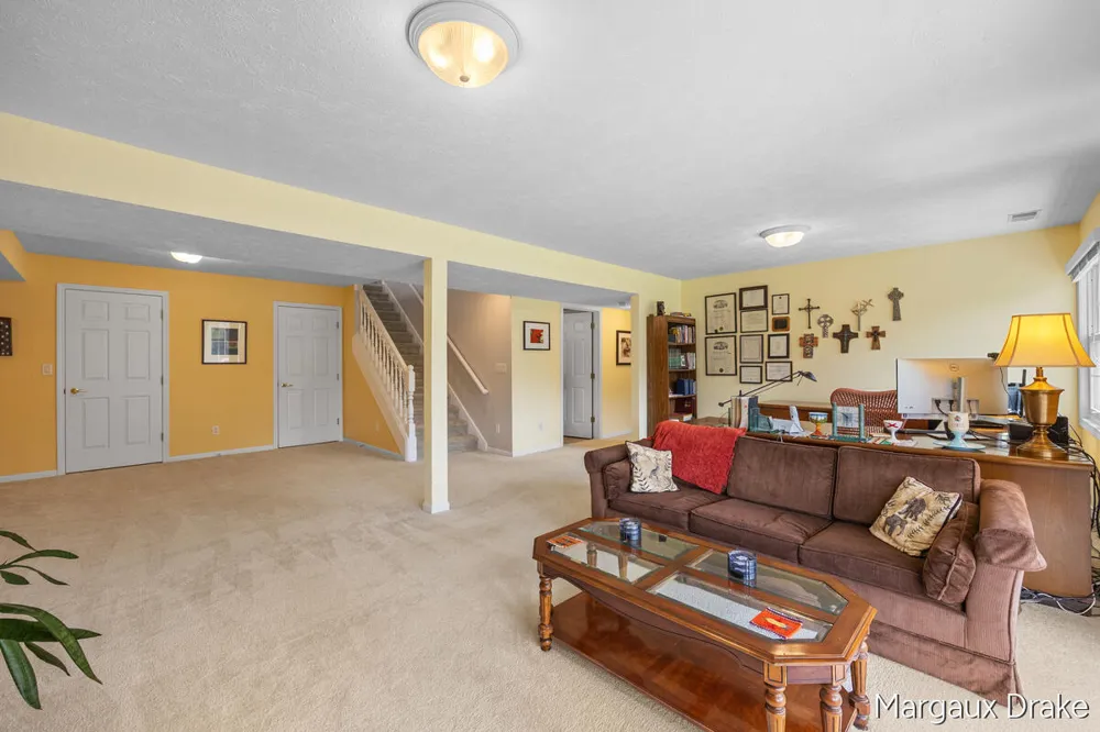 1918 Dunlin Court NE Grand Rapids, MI 49505