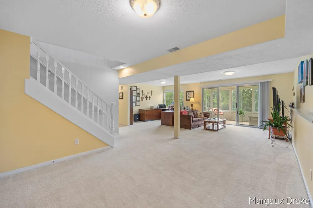 1918 Dunlin Court NE Grand Rapids, MI 49505