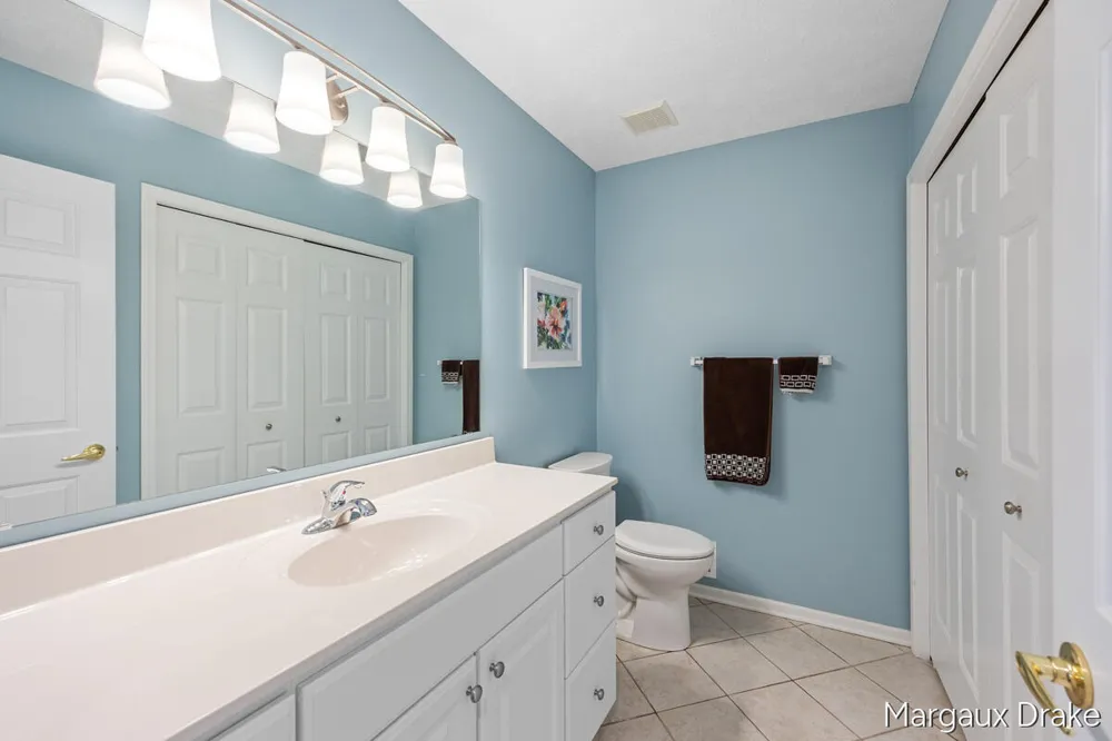 1918 Dunlin Court NE Grand Rapids, MI 49505