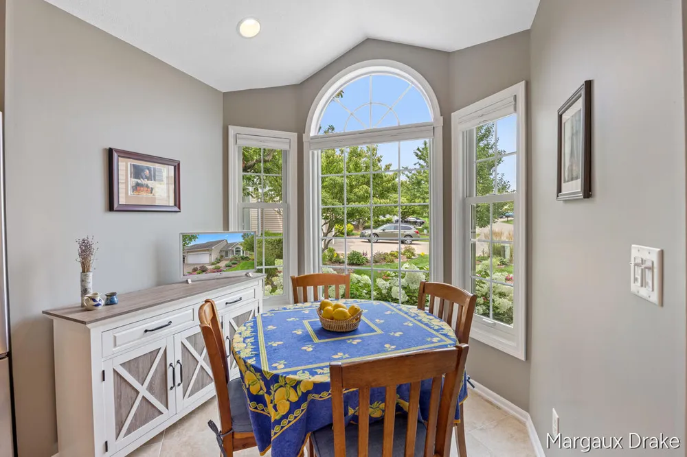1918 Dunlin Court NE Grand Rapids, MI 49505