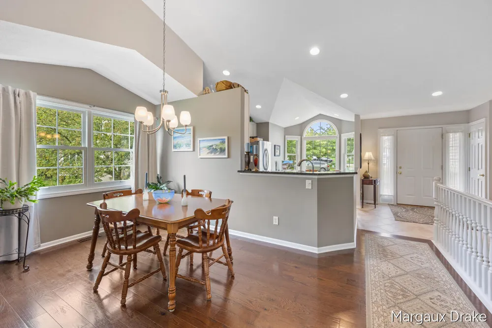 1918 Dunlin Court NE Grand Rapids, MI 49505