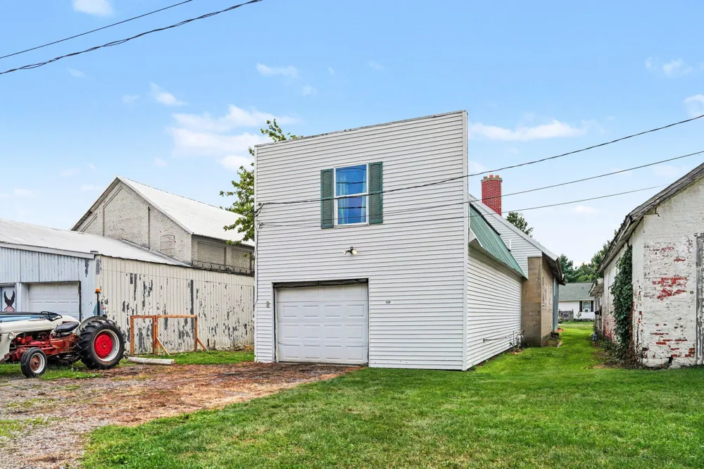 123 W Jackson Drive Tekonsha, MI 49092