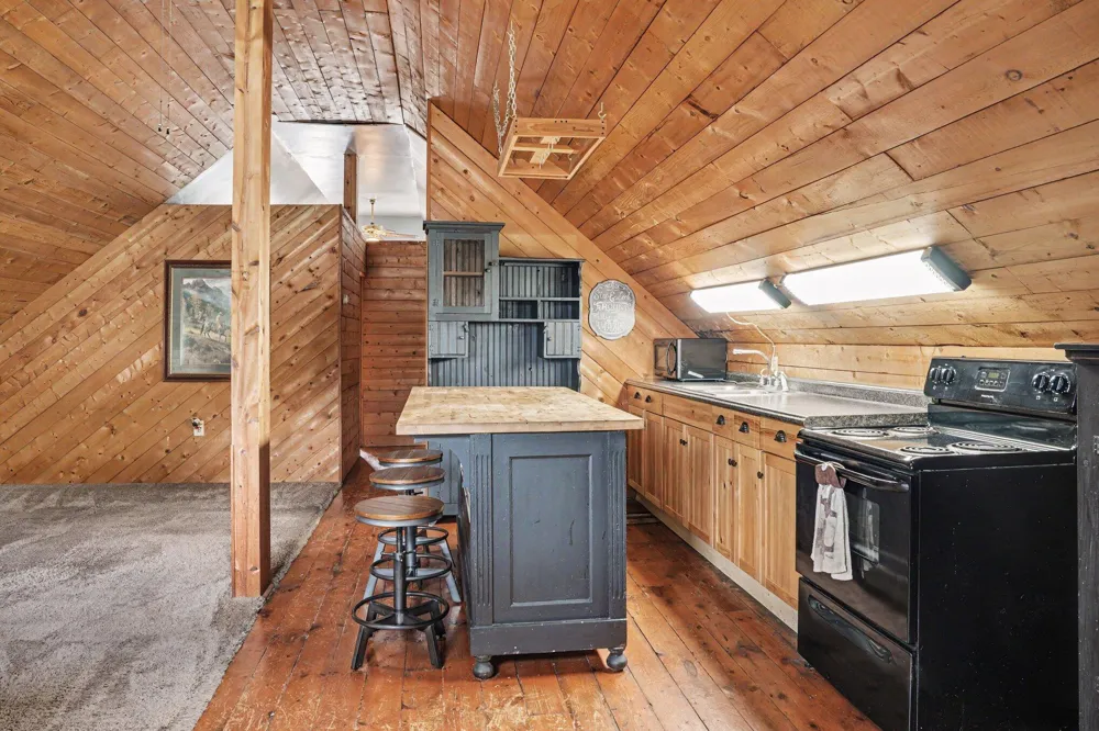 123 W Jackson Drive Tekonsha, MI 49092