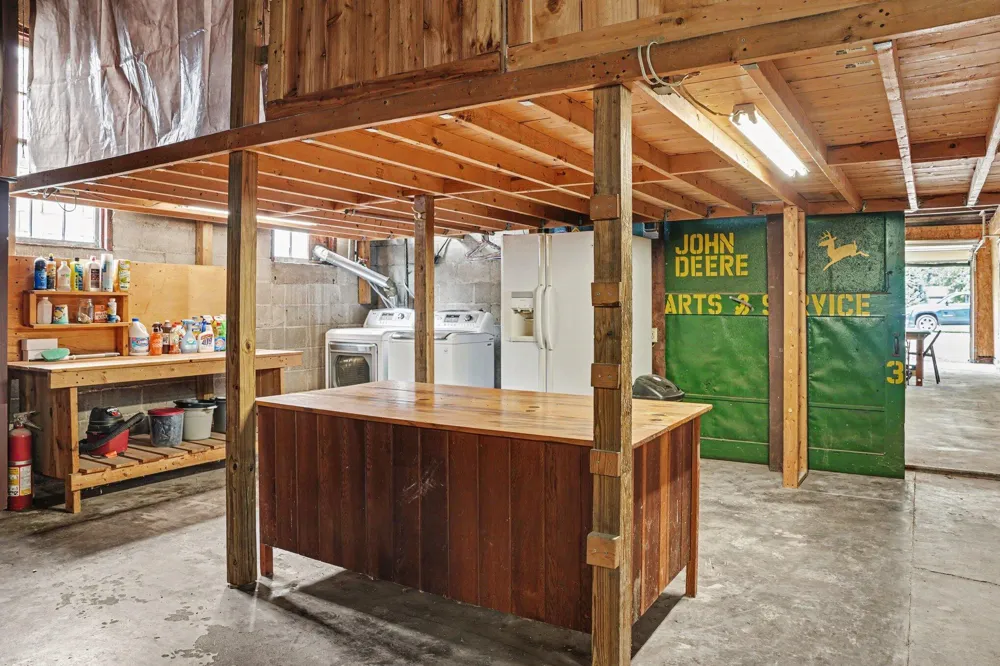 123 W Jackson Drive Tekonsha, MI 49092