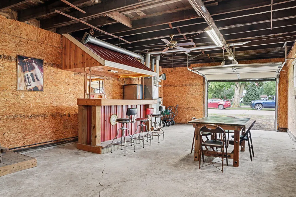 123 W Jackson Drive Tekonsha, MI 49092