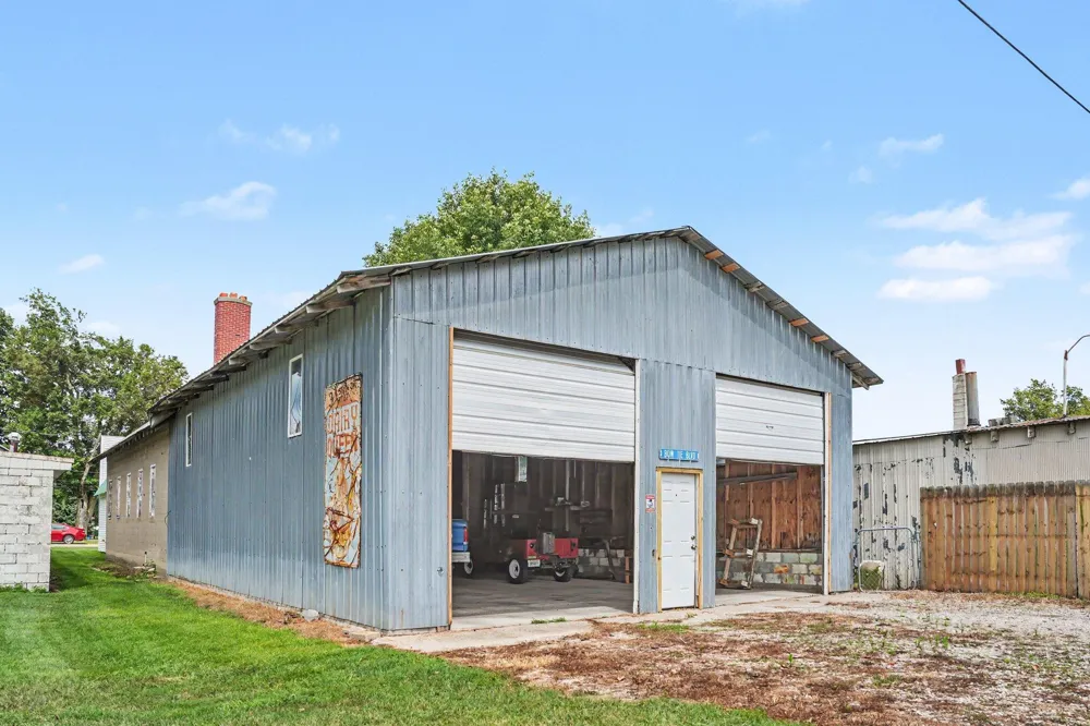 123 W Jackson Drive Tekonsha, MI 49092