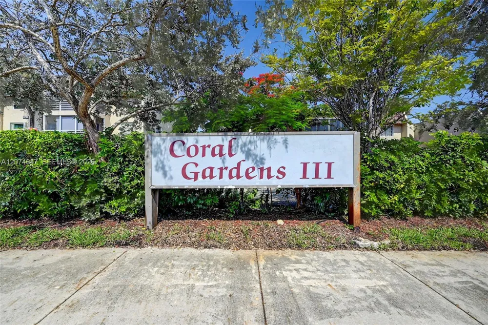 2700 Riverside Dr #303-B Coral Springs, FL 33065