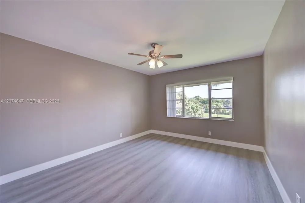 2700 Riverside Dr #303-B Coral Springs, FL 33065